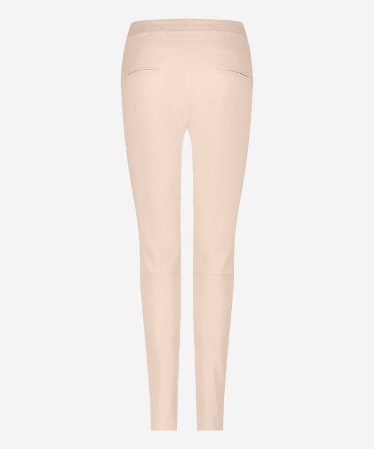  ALMOND WHITE