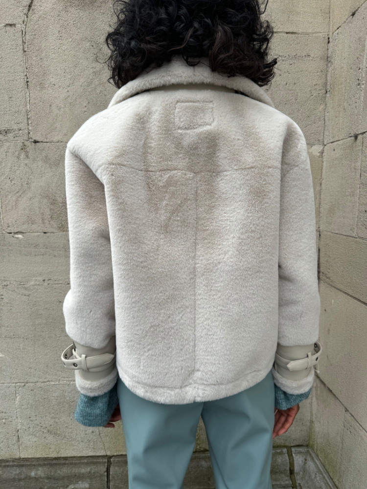  11748 BEIGE