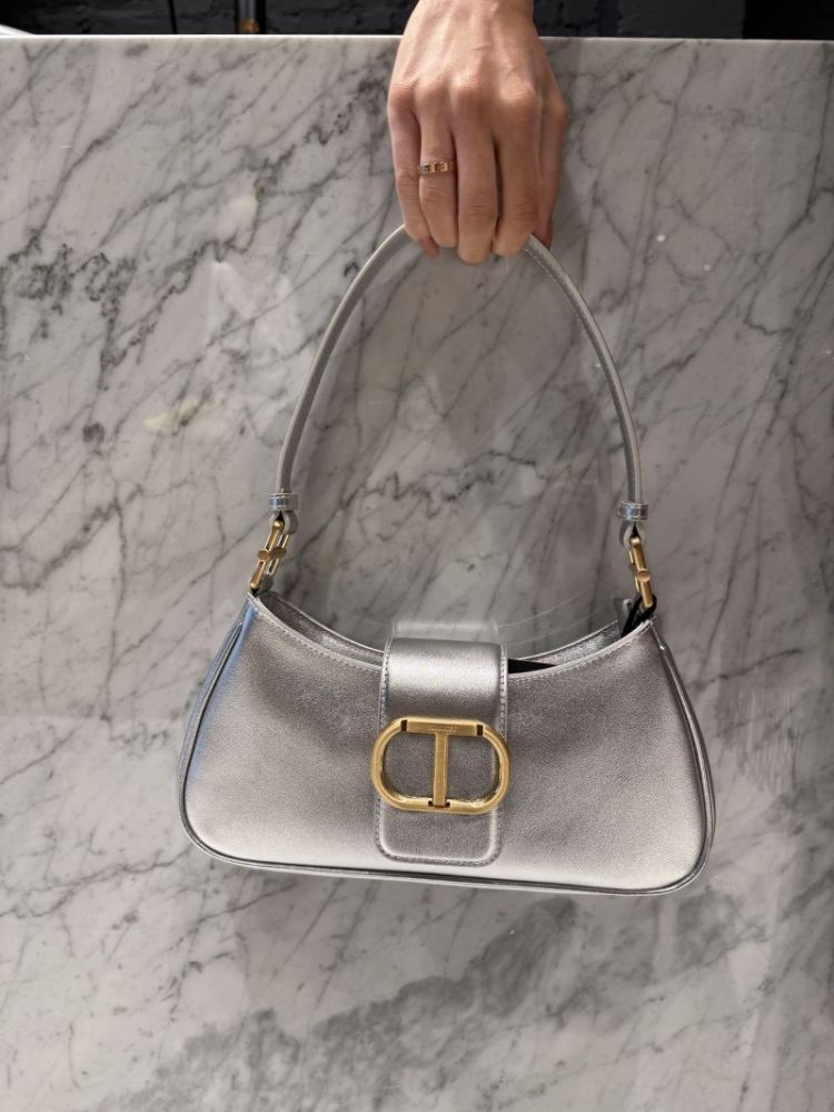  00995 SILVER