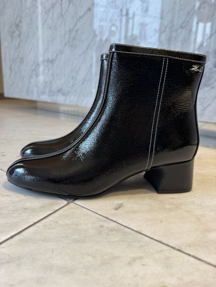  100 BLACK