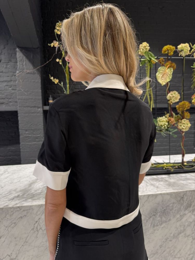  101 BLACK TEXTU