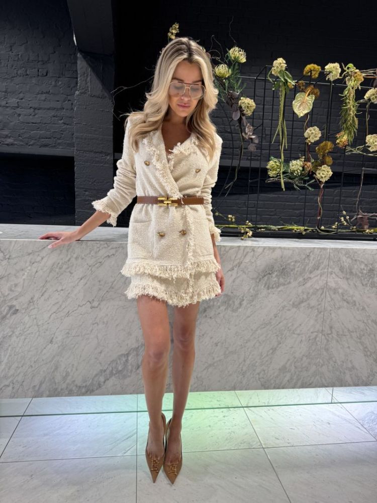  193 BEIGE