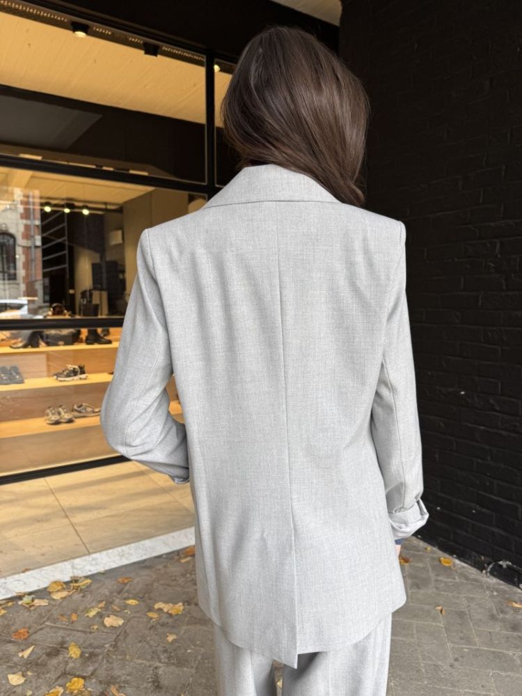  SILVER GREY