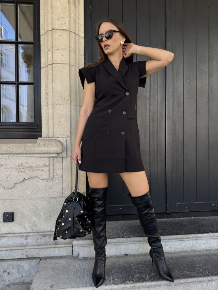  999 BLACK