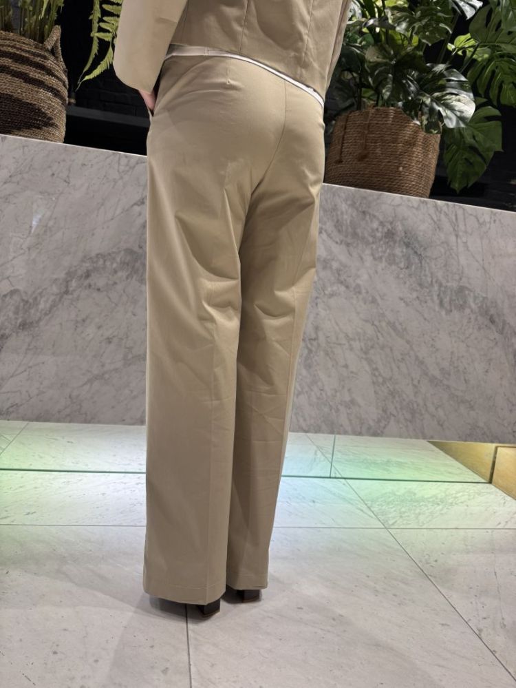  SAND BEIGE