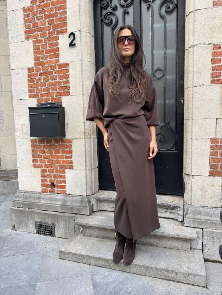 BROWN