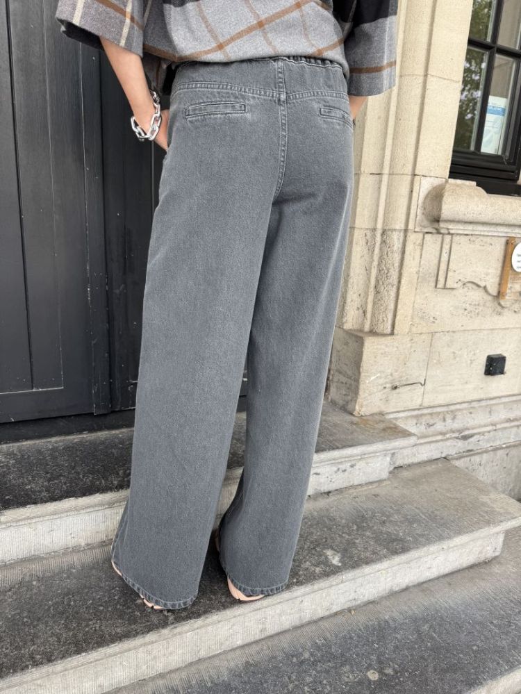  GREY GREY