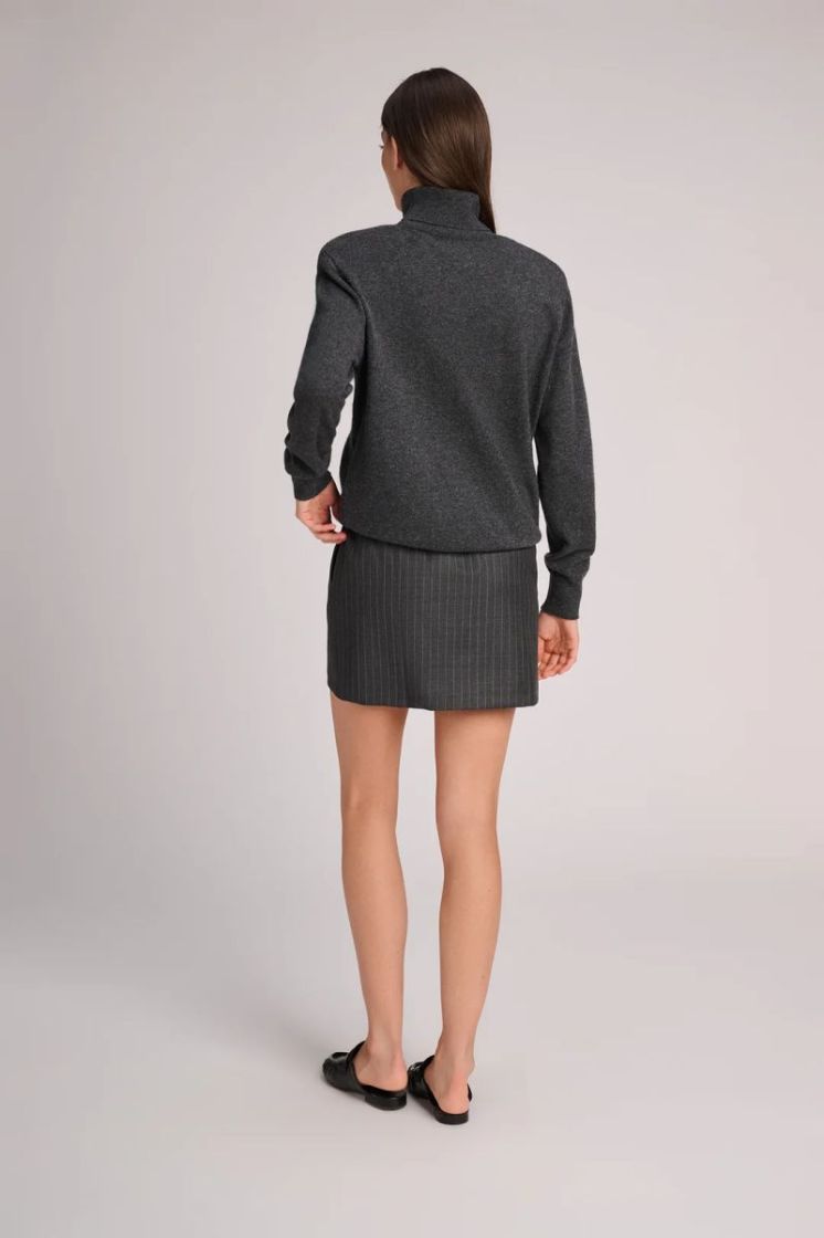  DARK GREY