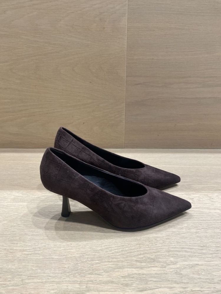  MARRON
