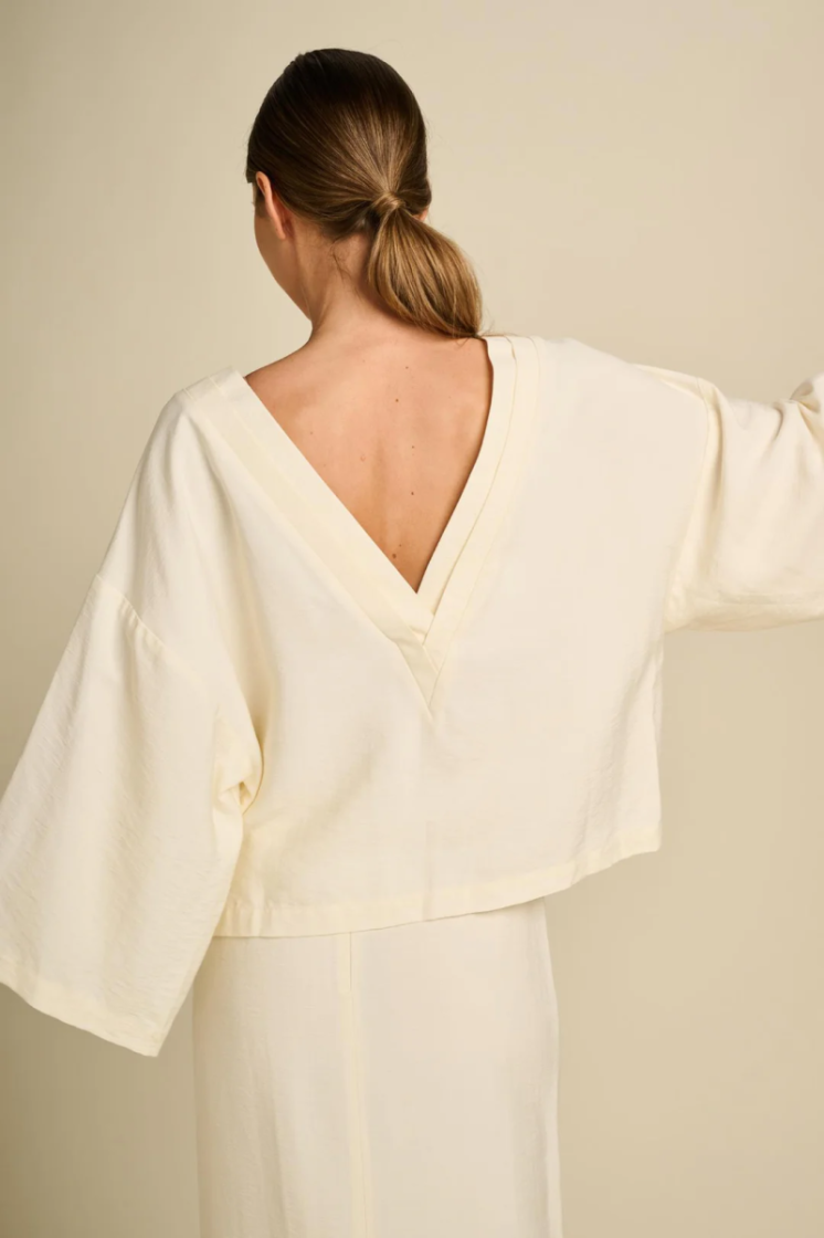  IVORY