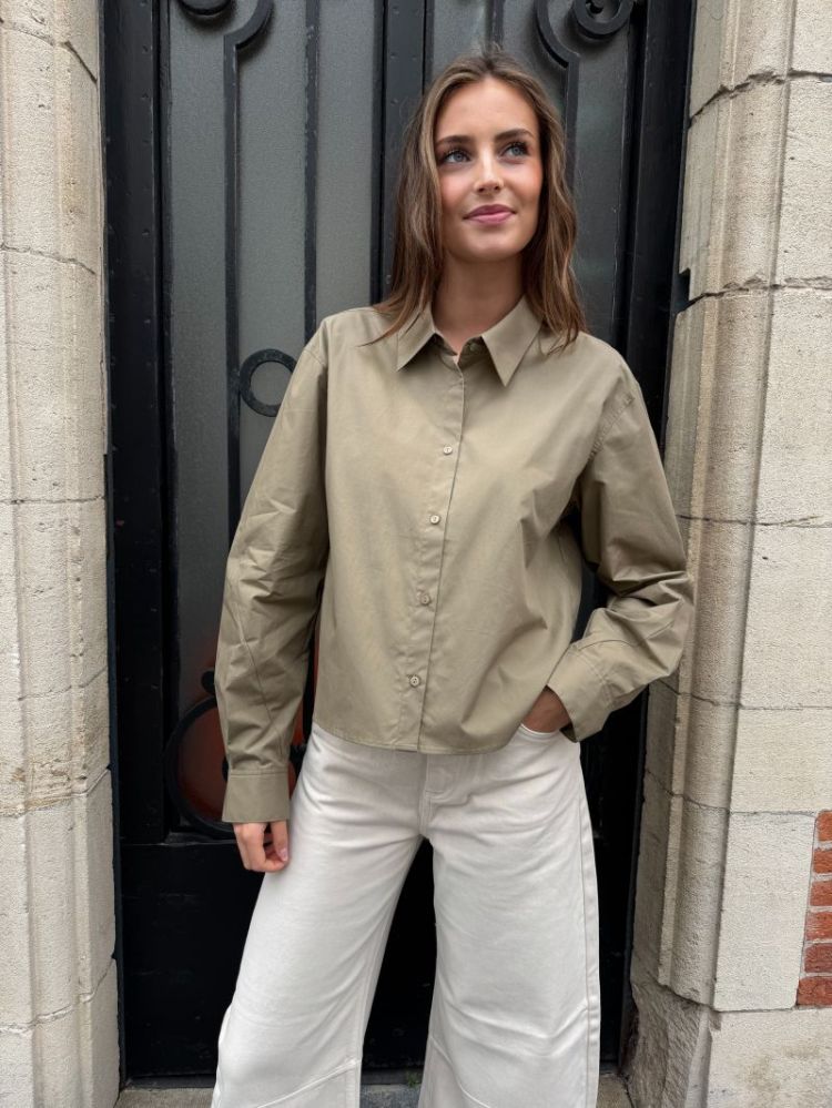  LIGHT KHAKI