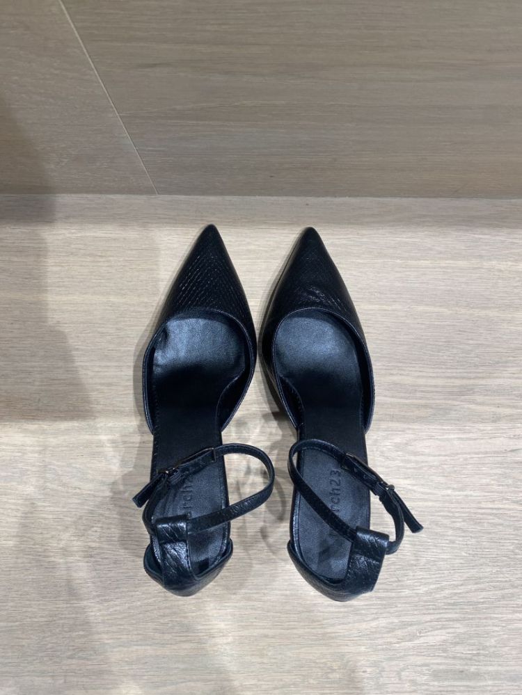  BLACK PYTHON